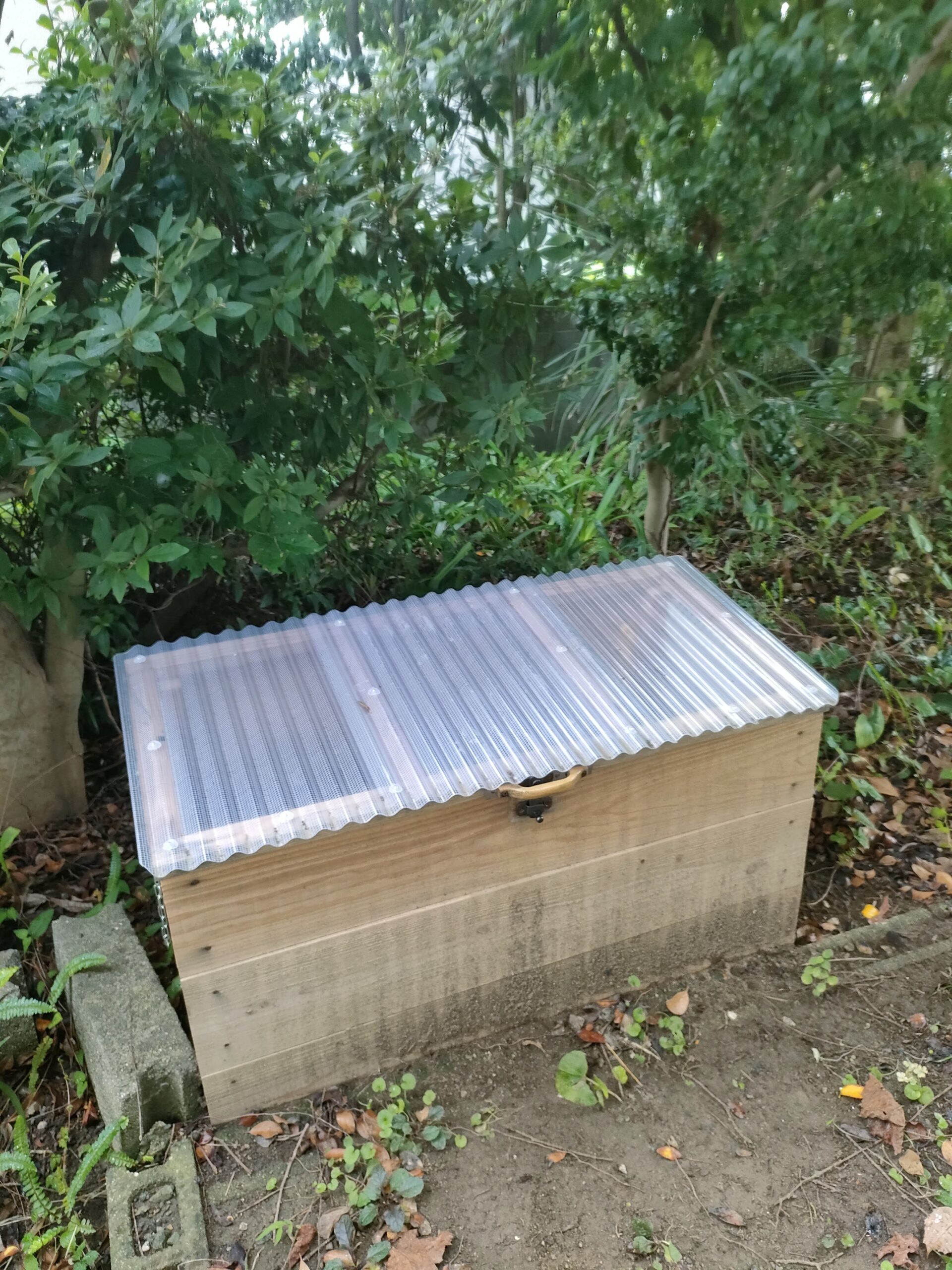木陰に置かれたキエーロ